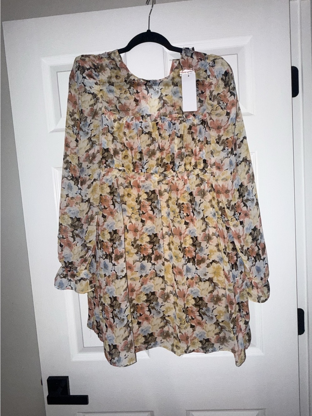 Vici Pastel Floral Long-Sleeve Smock Dress